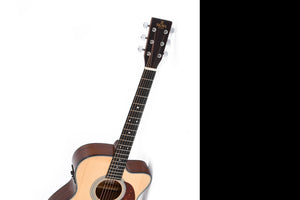 Sigma 000mc1e Acoustic/ Electric guitar
